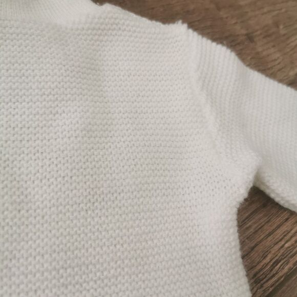 2/$30 Made in Japan knit sweater 0-3 m - Picture 2 of 4